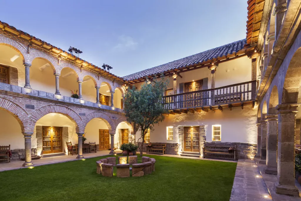 La Casona Courtyard