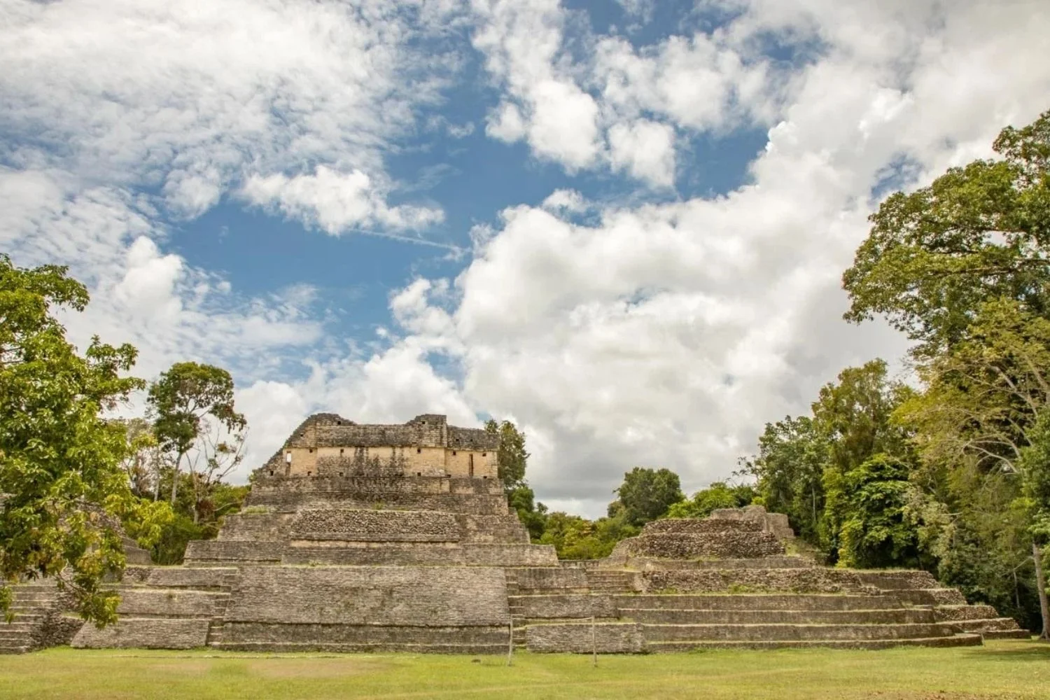 Belize Cayo & Mountain Ridge Caracol