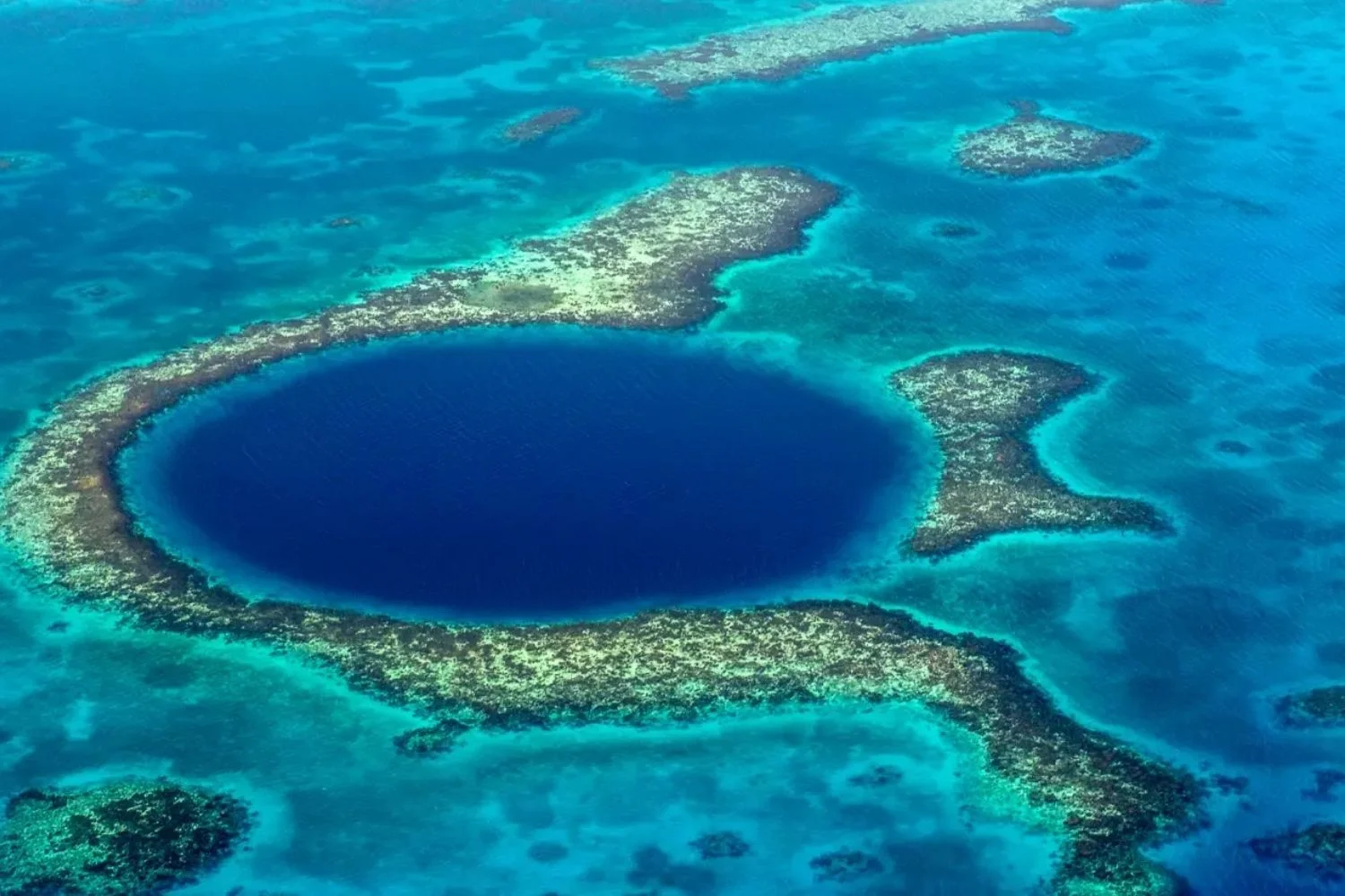 Belize Cayes & Atolls Blue Hole