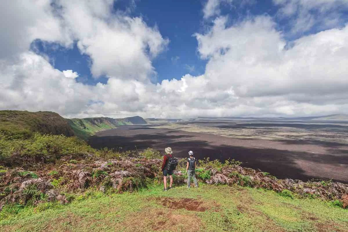 Scalesia Lodge Exterior