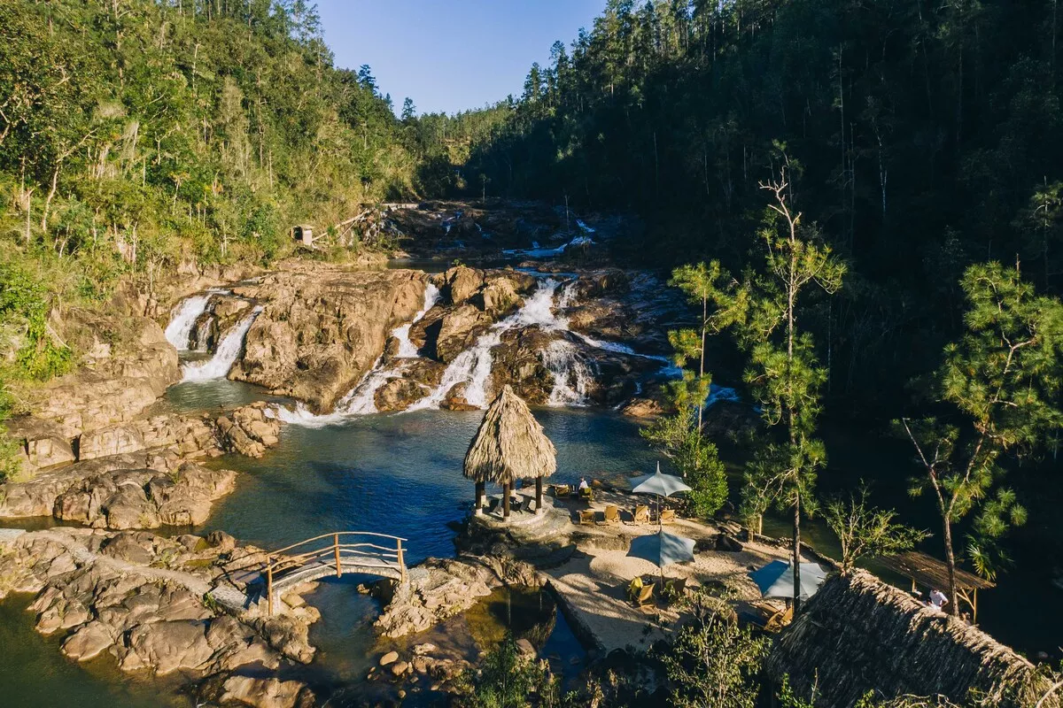 GAIA Riverlodge Waterfall