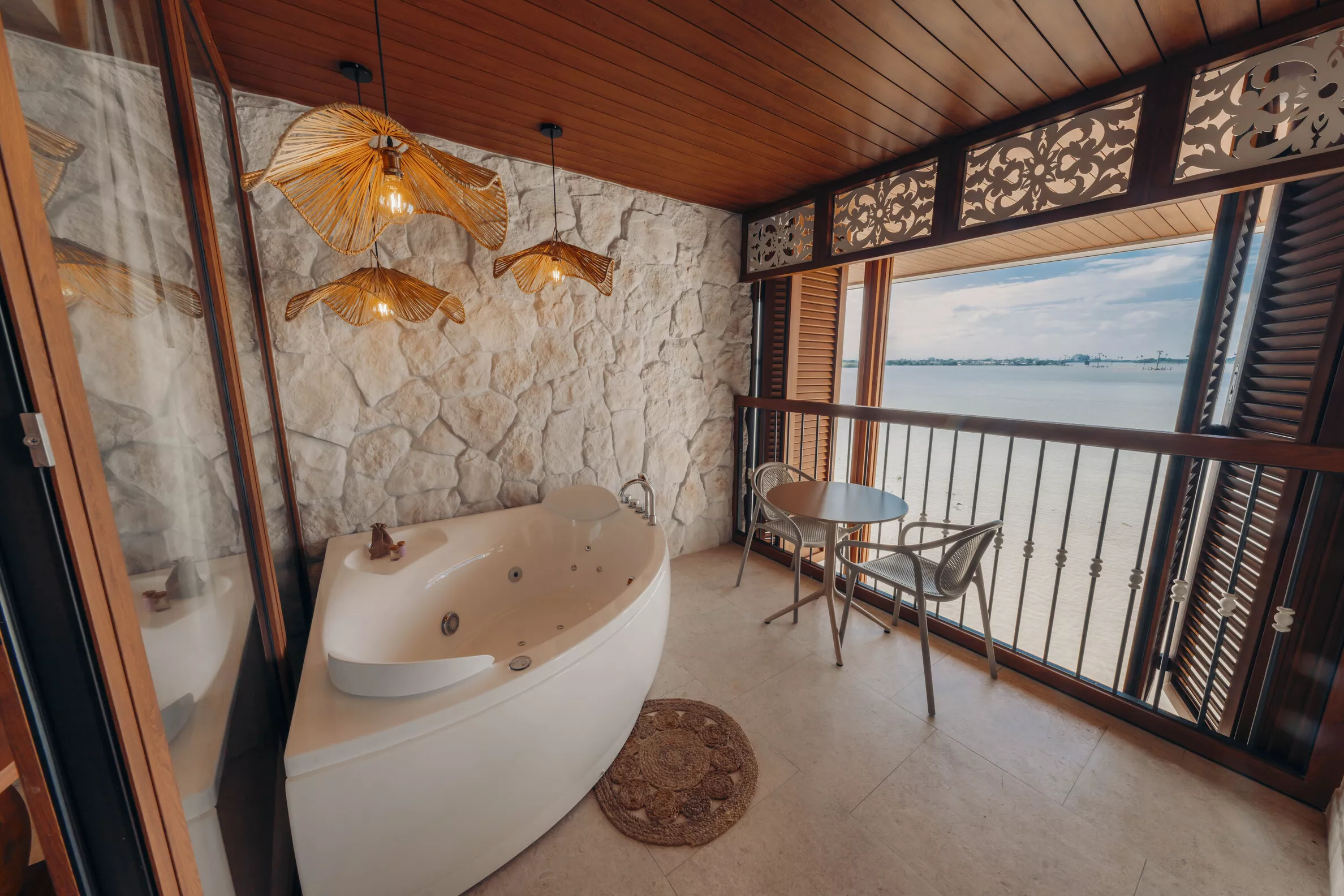 Luxury room bathroom