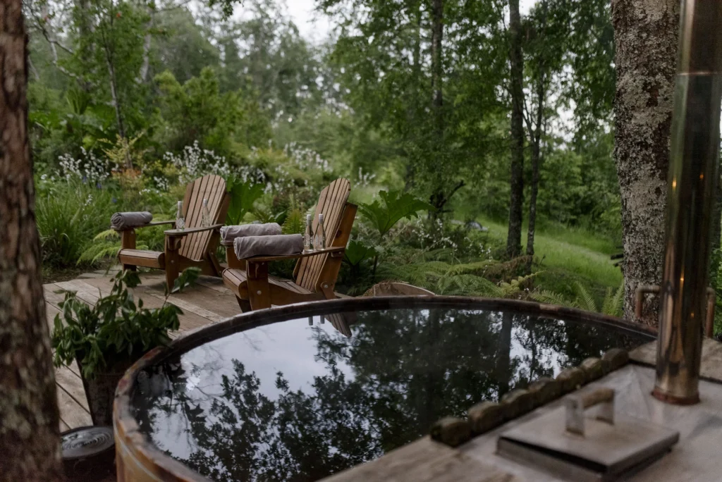 Hot tub with forest view in Pucon, Chile