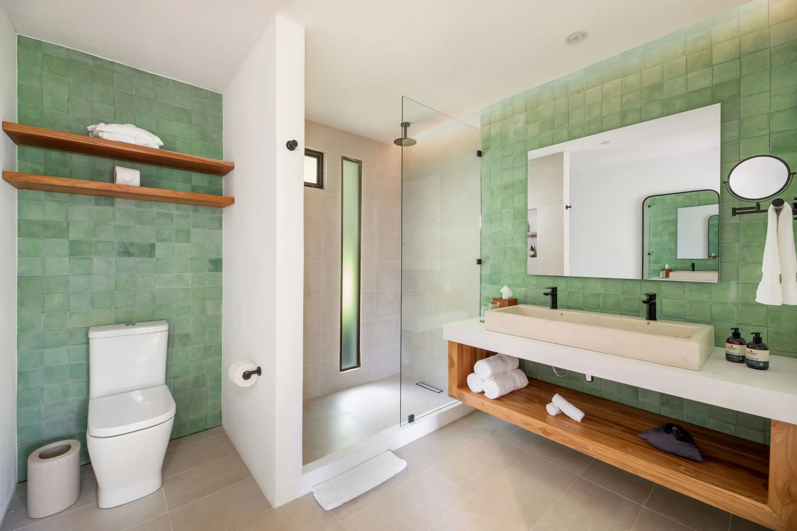 Junior Suite - Bathroom