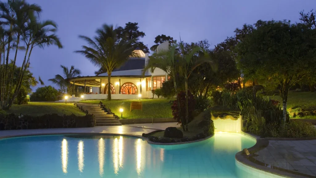 Royal Palm Hotel Galapagos garden and pool