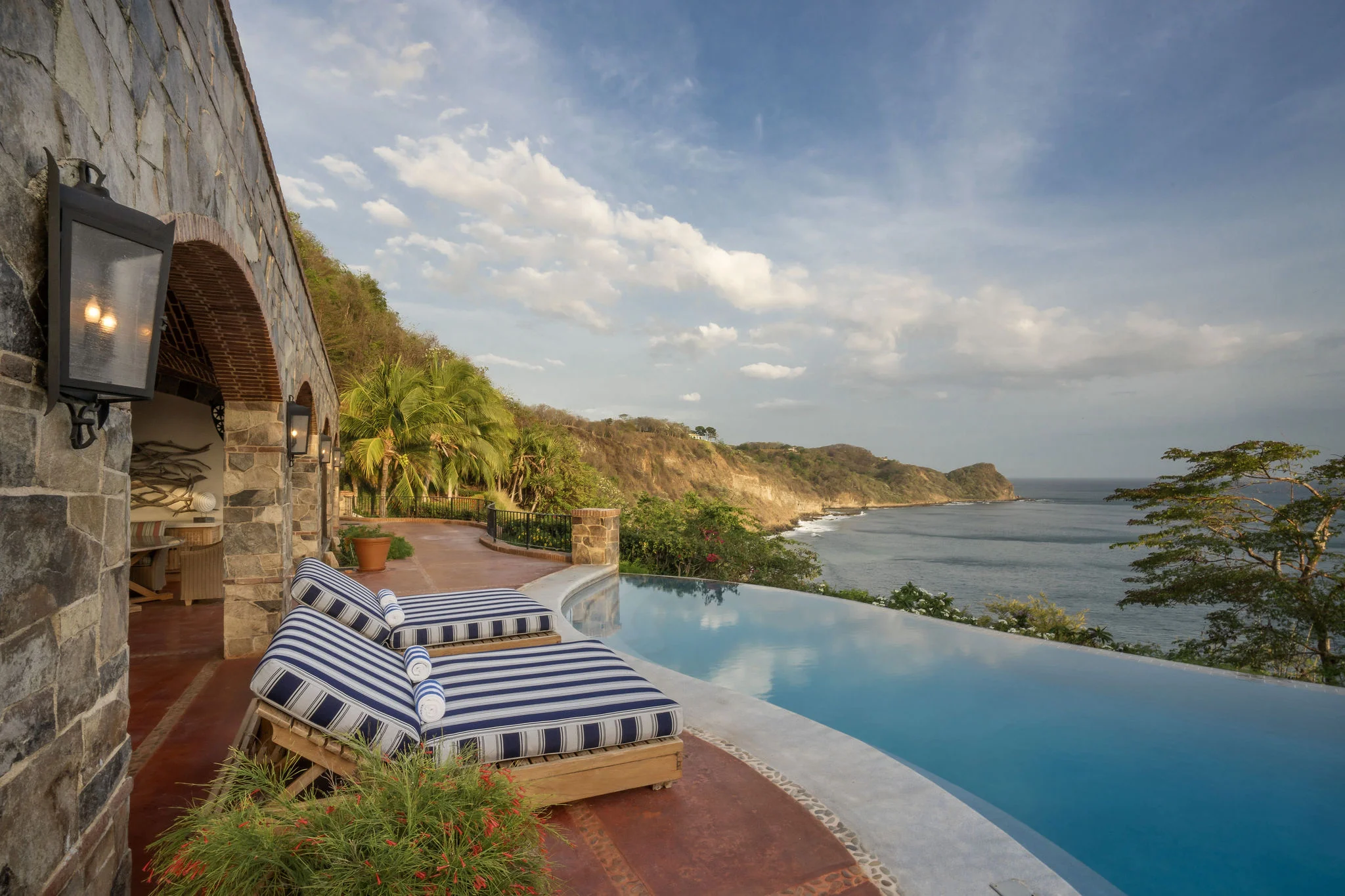 Villa Escondida - Luxury Collection