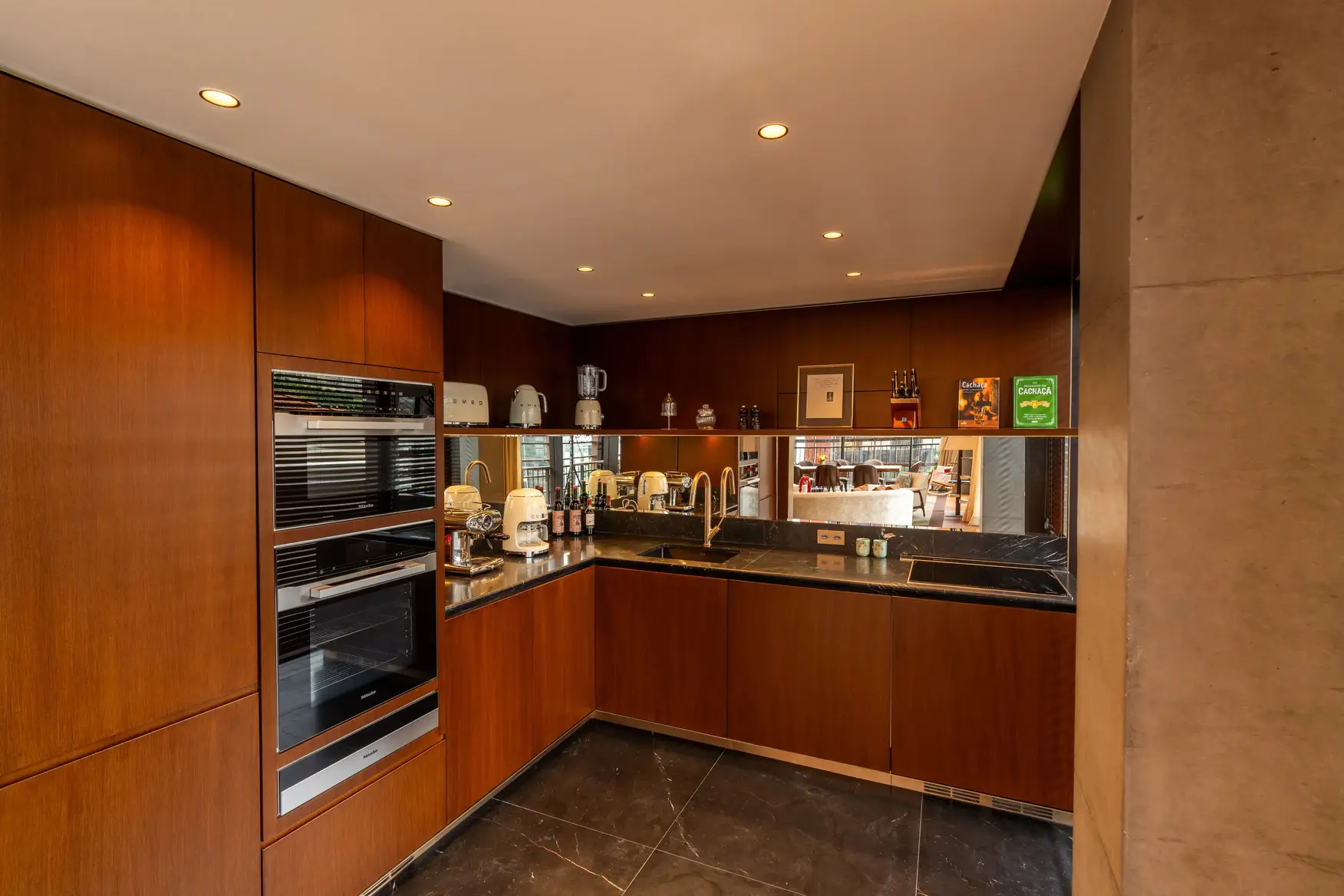 Premier Suite Duplex Kitchen