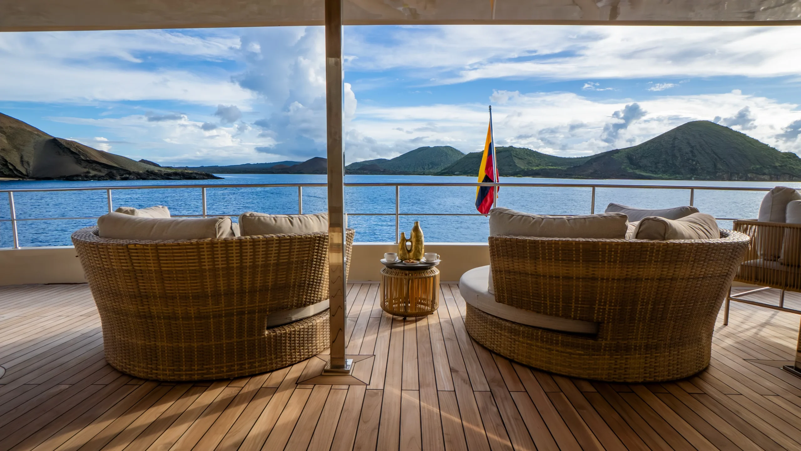Deck Lounge