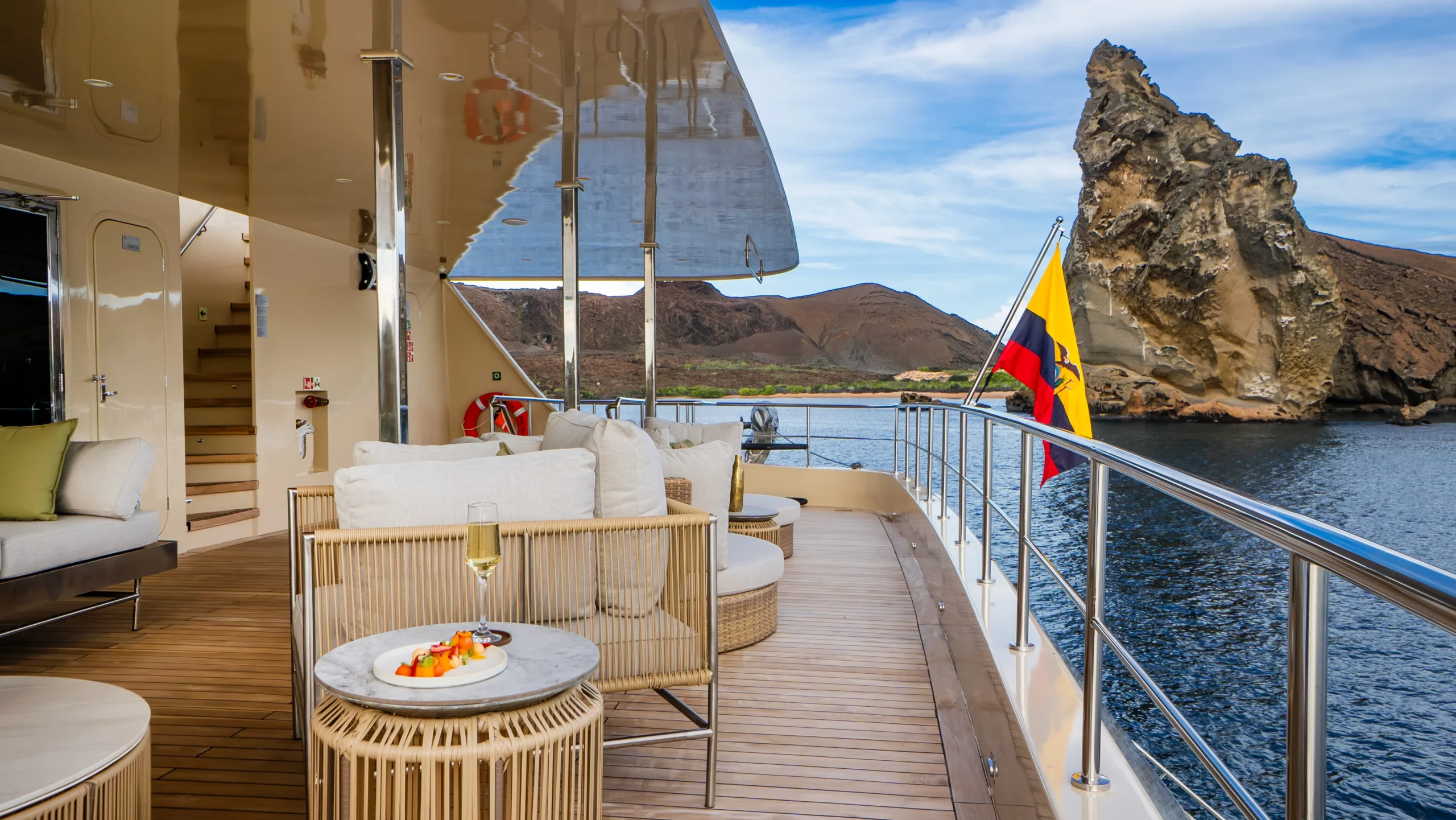 Deck Lounge