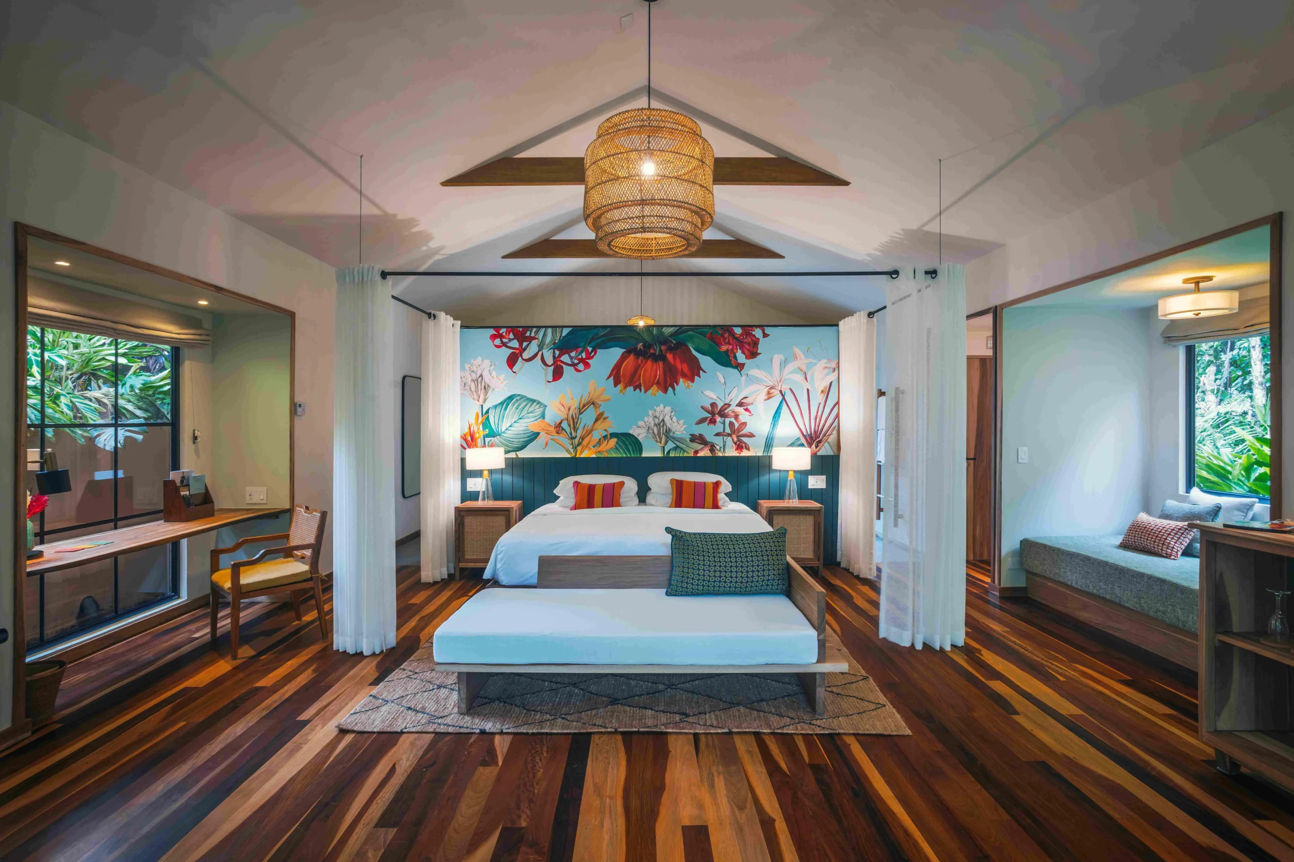 Arenal Pool Casita - Interior
